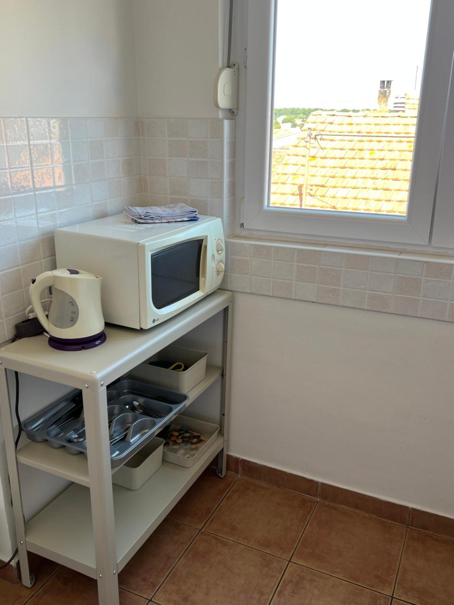 Apartmani Maksan Pakoštane エクステリア 写真