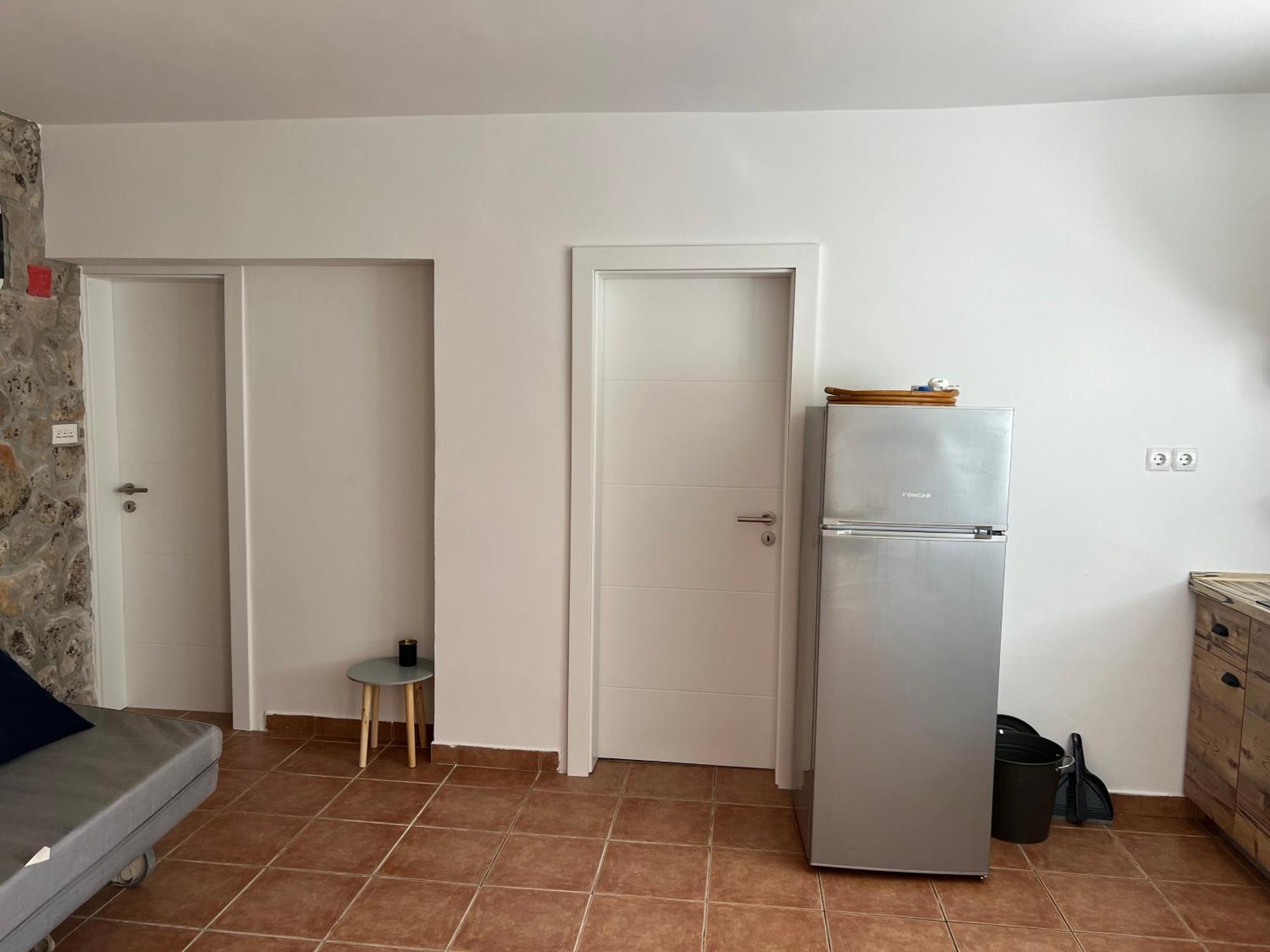 Apartmani Maksan Pakoštane エクステリア 写真