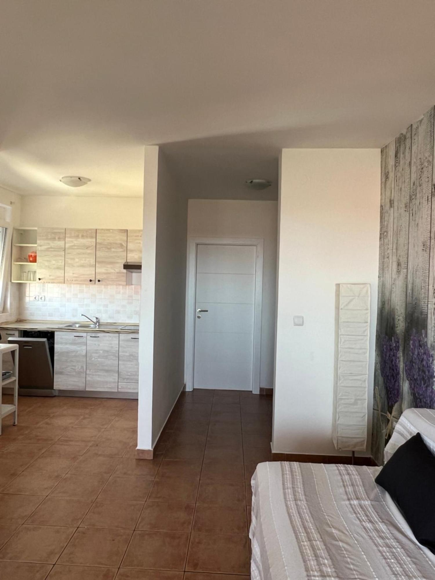 Apartmani Maksan Pakoštane エクステリア 写真