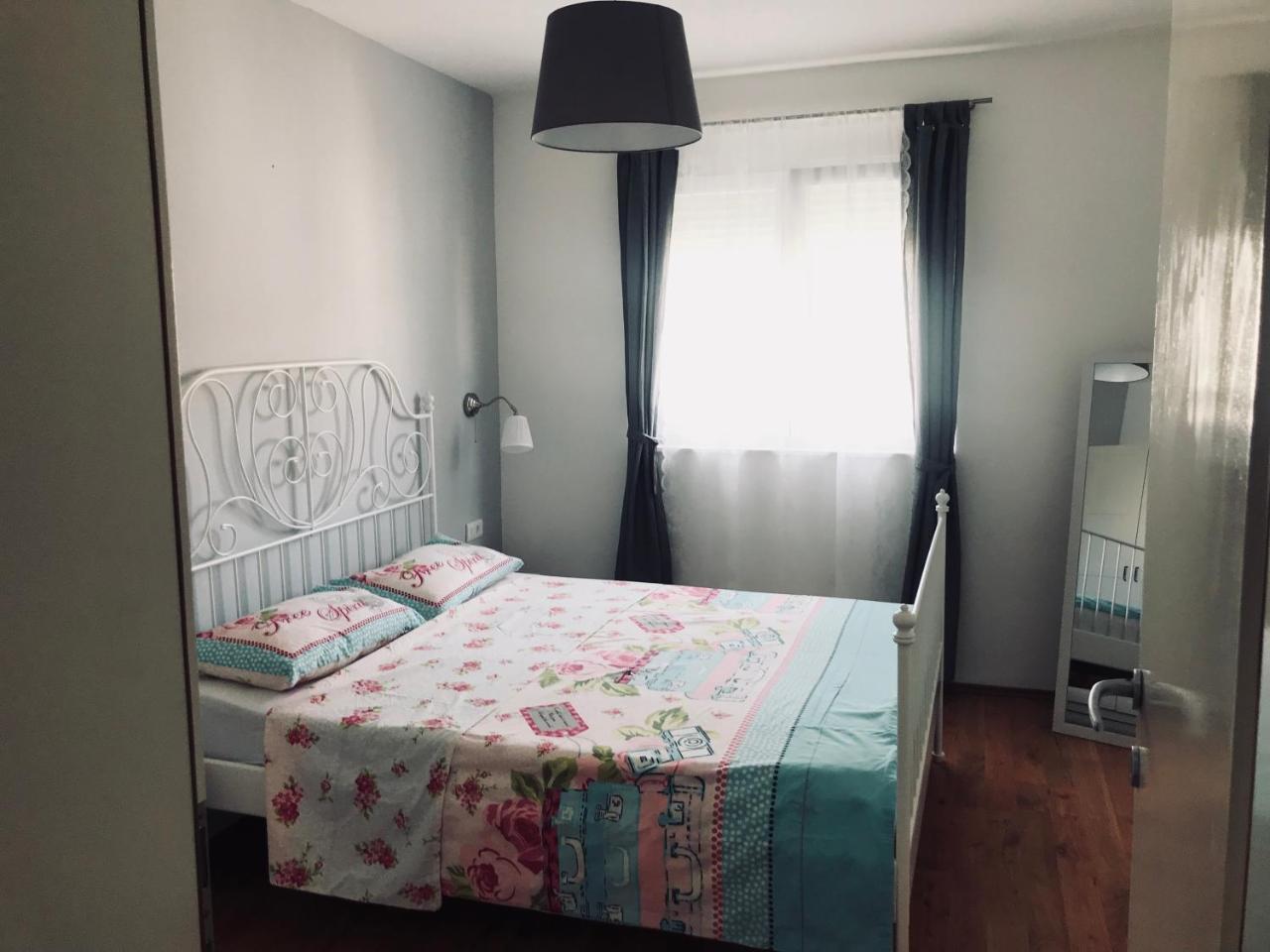 Apartmani Maksan Pakoštane エクステリア 写真