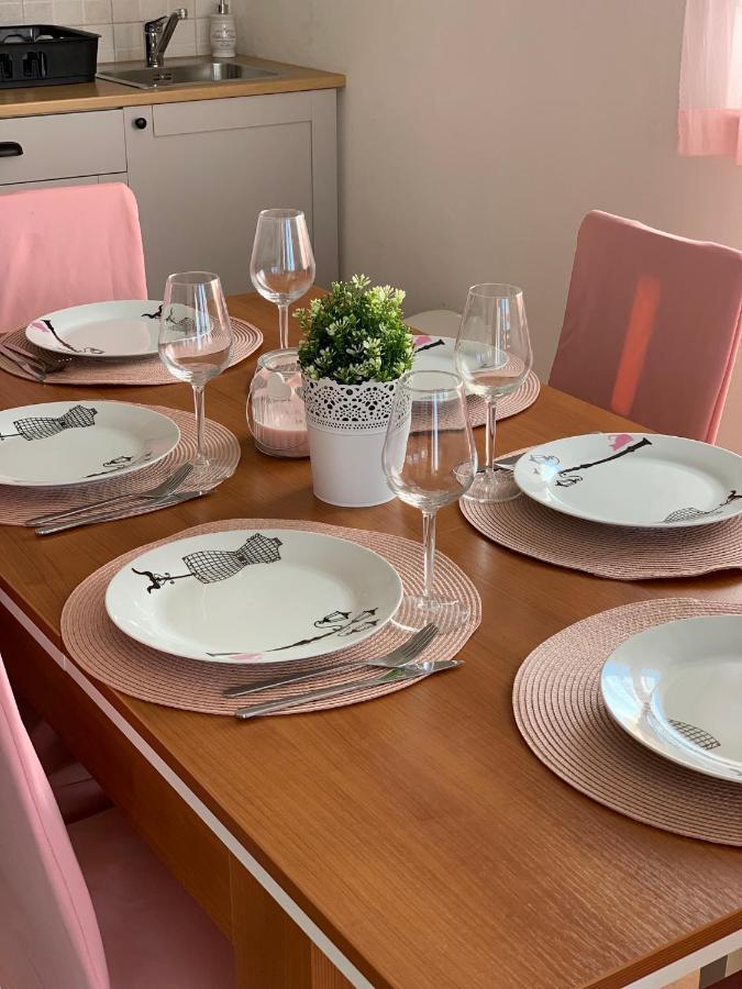 Apartmani Maksan Pakoštane エクステリア 写真